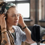 Lektorka w studio